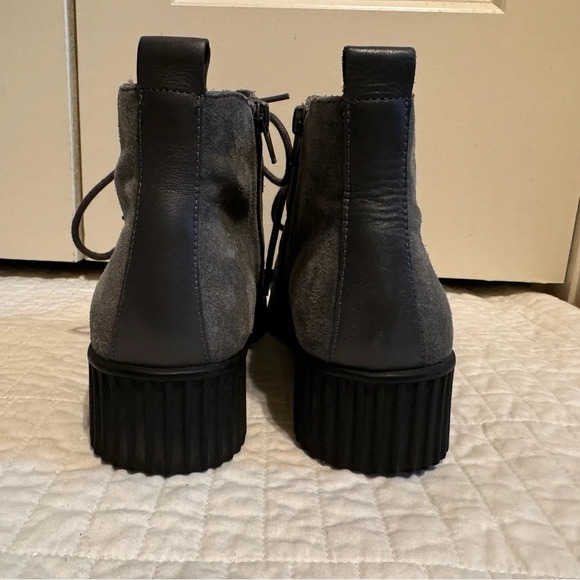 Aerosoles Umpire Wedge Bootie Grey Sz 8.5 - Picture 8 of 10